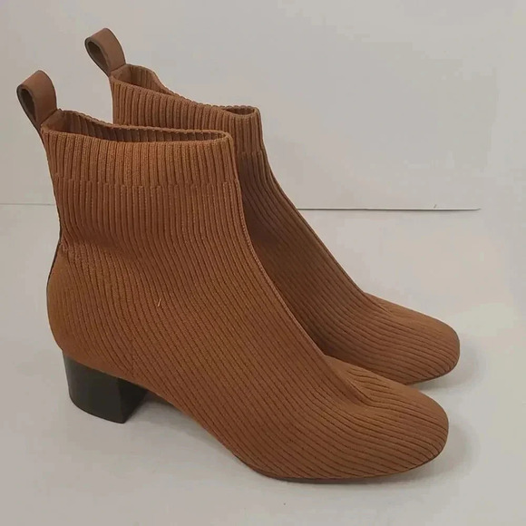 Everlane Glove Boot ReKnit Boots 8 - Picture 4 of 8